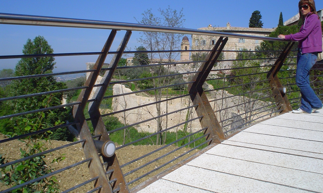Ringhiera moderna per esterni ferro e inox (2)